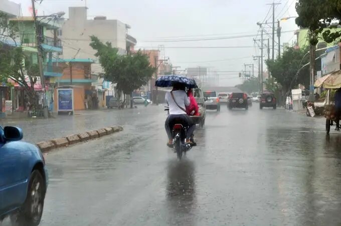 Aguaceros moderados y fuertes este domingo, 12 provincias en alerta