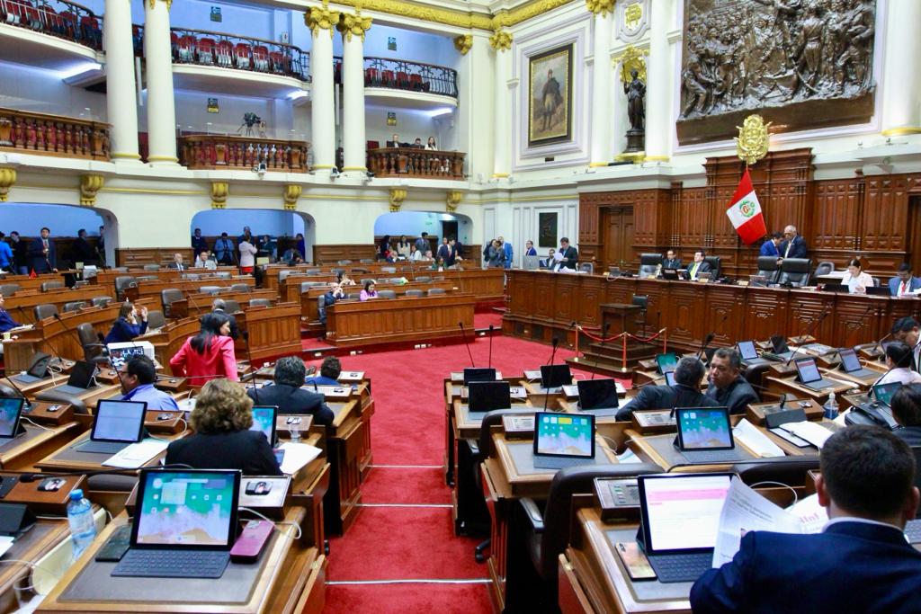 Nuevo escándalo: descubren red de prostitución dentro del Congreso de Perú 