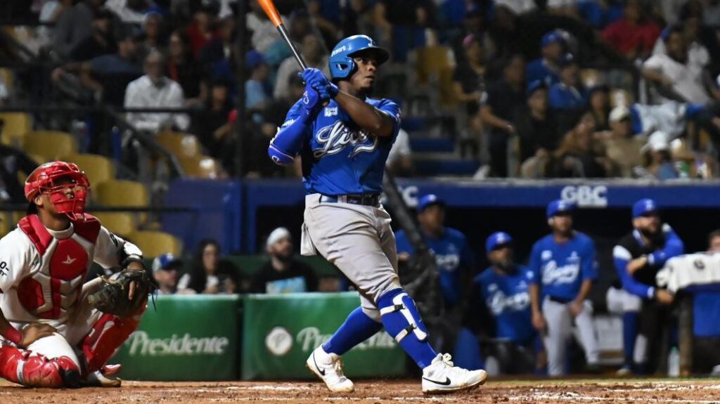 Con jonrones de Fitzgerald y Leyba el Licey derrota al Escogido