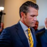 Pete Hegseth asegura que habló con Trump, quien le dijo que siguiera “luchando”