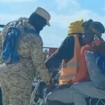 Detienen militar tras ser sorprendido recibiendo dinero de haitianos