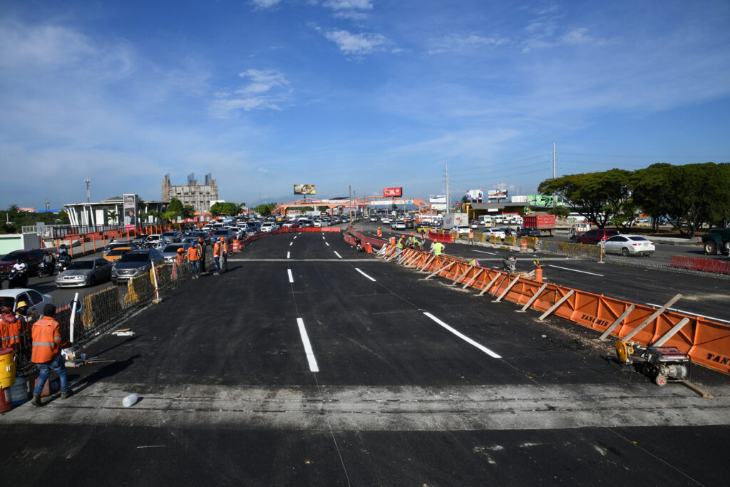 Intrant anuncia cierre de carriles en el km. 9 por instalación de tuberías de drenaje