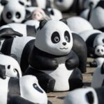 Hong Kong expondrá 2.500 esculturas de pandas para aprovechar la fiebre local por los osos