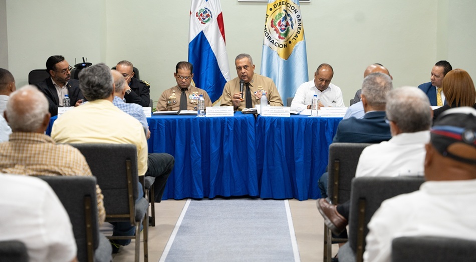 Gobierno trabaja en levantamiento e identifica necesidad de manos de obra haitiana