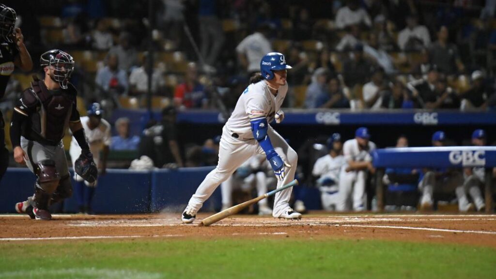 Tórrida ofensiva del Licey sigue en ascenso y superan 8 a 1 a los Gigantes