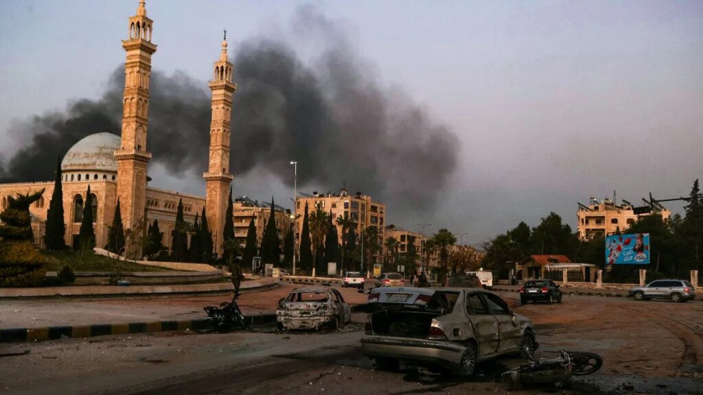 Aviones sirios y rusos atacan a rebeldes luego de que la oposición tomara control de gran parte de Aleppo